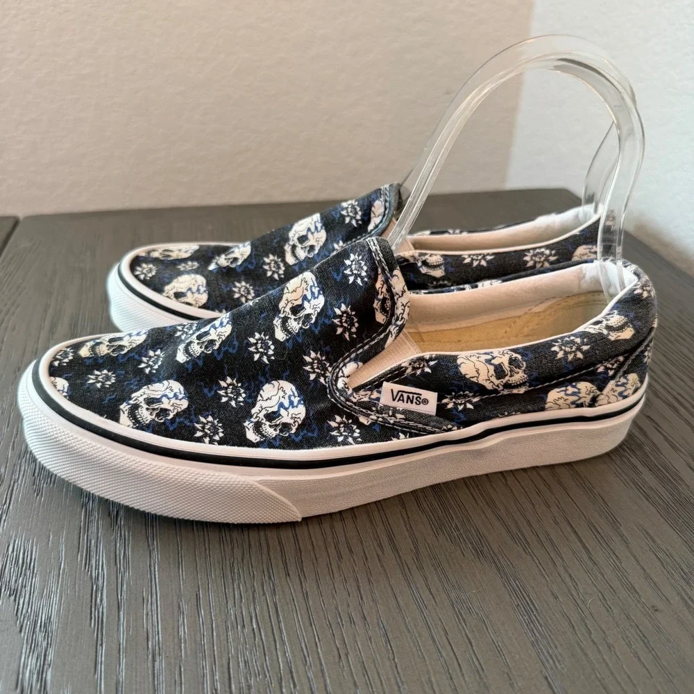 Vans Classic Slip On Skull Floral Navy Blue White Sneakers Mens 6 Womens 7.5